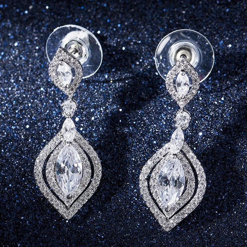 

Wedding Earrings for Women Ellipse Eardrops Easy Matching Full Zircon Dangle Earrings Jewelry