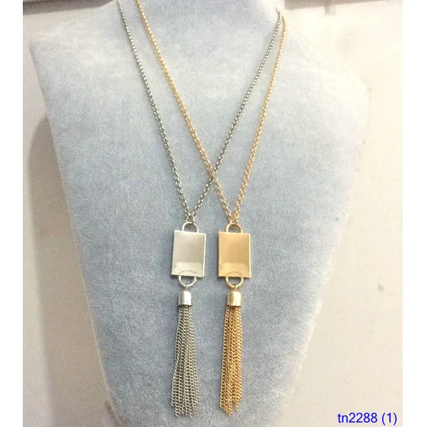 

Wholesale Personalized Gold Square Metal Pendants Tassel Necklace