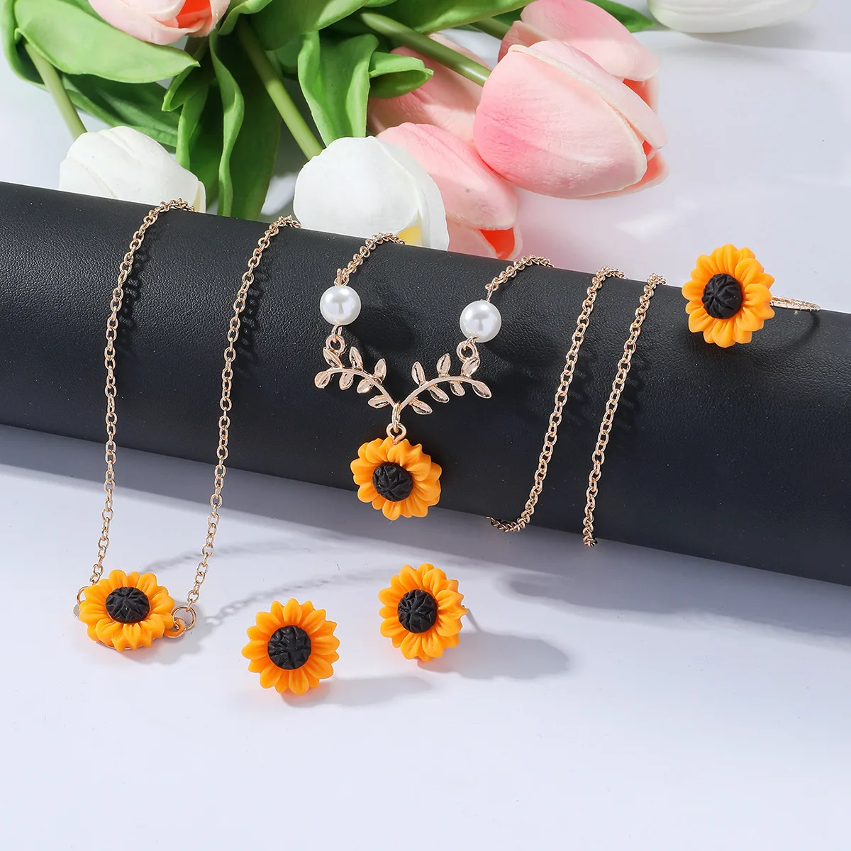 

hot selling creative sunflower necklace earrings ring flower bracelet four-piece jewelry set manufacturers fine luxury necklaces