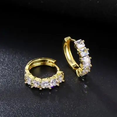 

2022 Fashionable Simple Geometrical Earrings Micro-inlaid Zircon Earrings For Woman