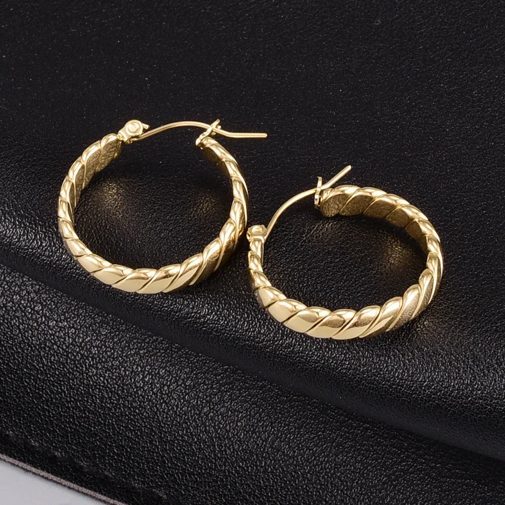 

INS Popular Design 14K Gold Plated Titanium Steel Big Hoop Earrings Twisted Clip On Earrings For Women Girl