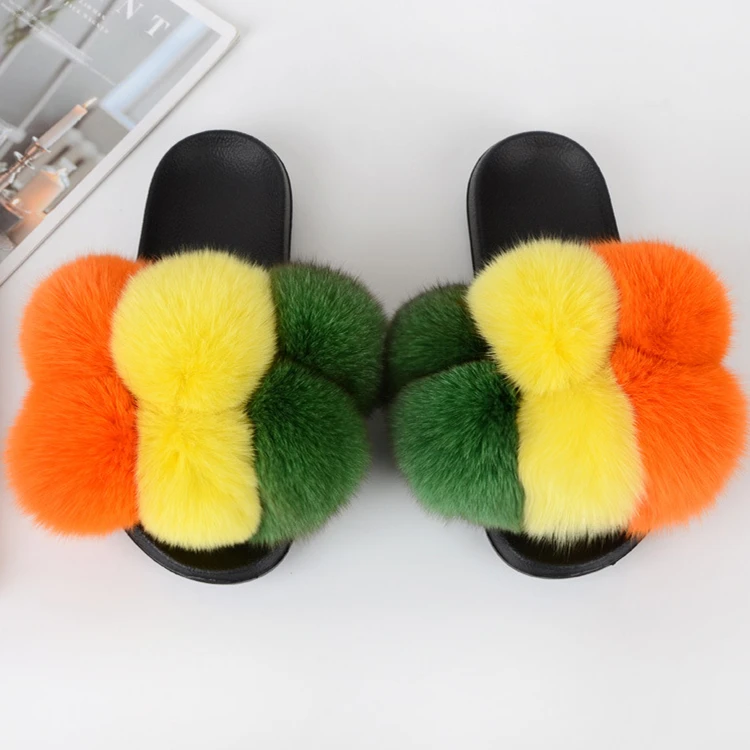 

2021 Hot New Trendy Fur Slides Mixed Color Fur Flat Slipper Sandals Fox Fur Pom Pom Slides For Women