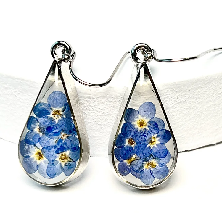 

Classic Forget Me Not Earrings Resin Jewelry Dried Flower Earrings Wholesale