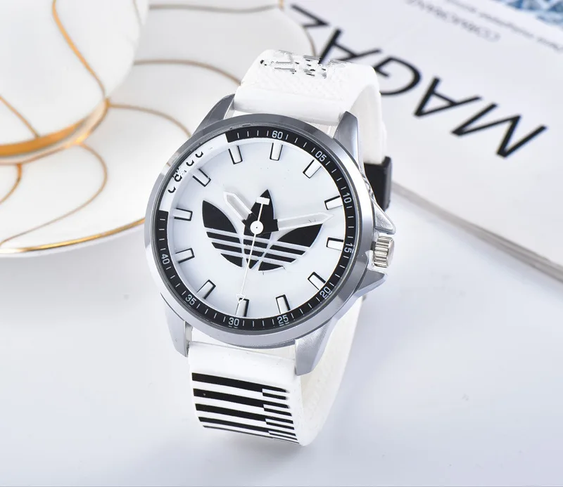 

Three leaves sports wristwatches fashion custom high-quality quartz watch