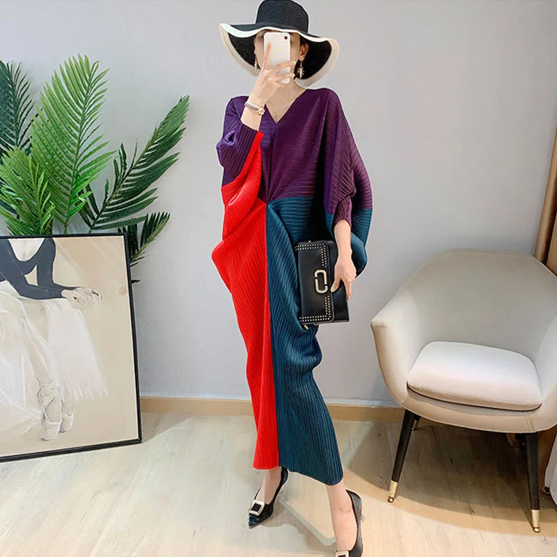 

New Design Hot Selling Wholesale Fashion Summer Loose Puff Sleeve Block Color Women Miyake Pleated Dress