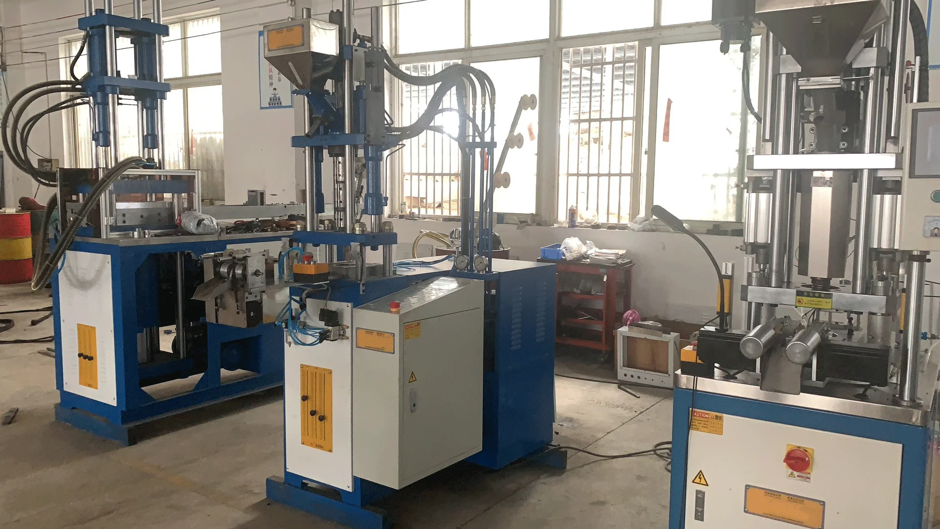 
Plastic Zipper Open-end vertical Injection Moulding Machine 