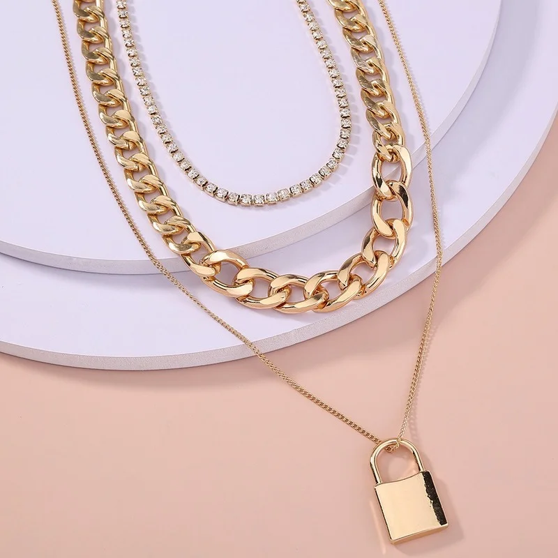 

Multi-layered Metal Lock Necklace Exaggerated Street Style Rough Lattice Chain Jewelry Diamond-studded