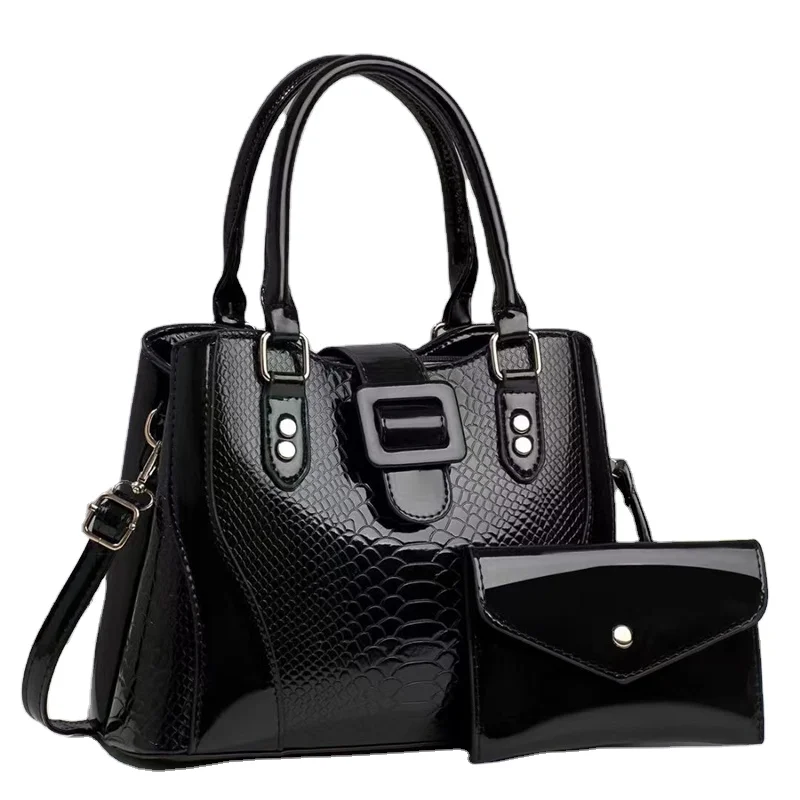 2022 Wholesale Custom Chain Factory Fashion Large Capacity Cross-Body Bag for Ladies with Zipper Closure Single Shoulder