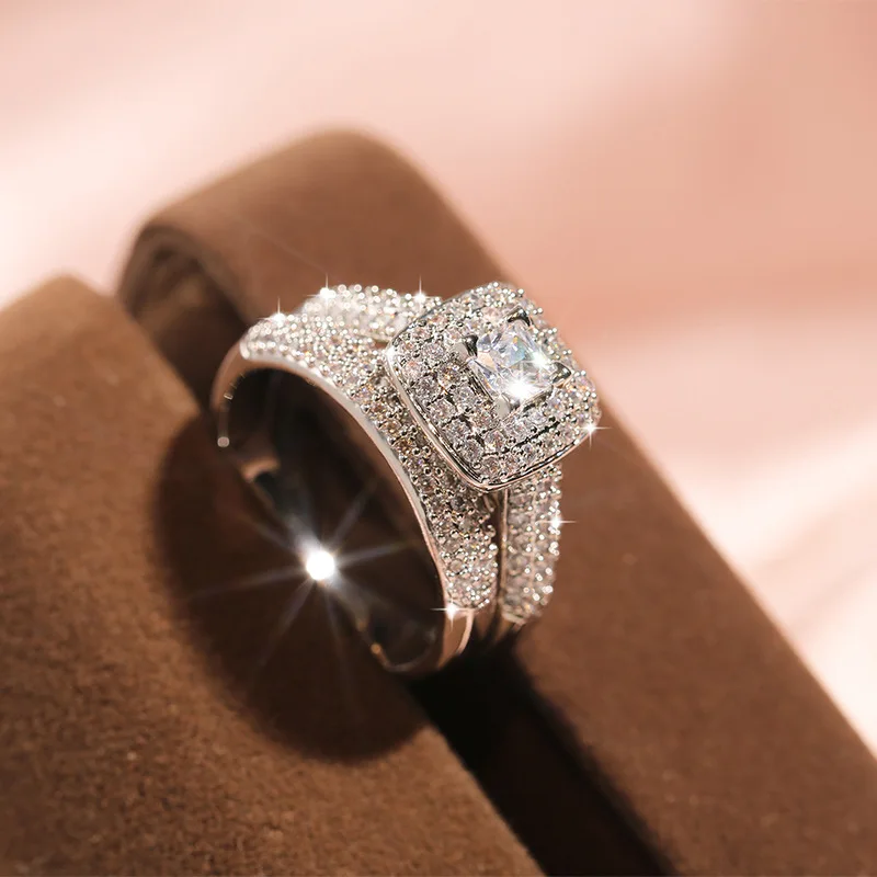 

High Quality Full Diamond Square Zircon Couple Wedding Ring Set For Engagement