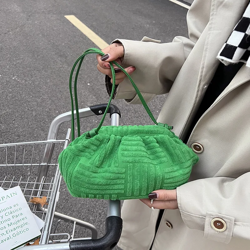 

New Arrival Embossed Handbag wrinkle Dumpling Clouds Clutch Bag For Women, 2 colors