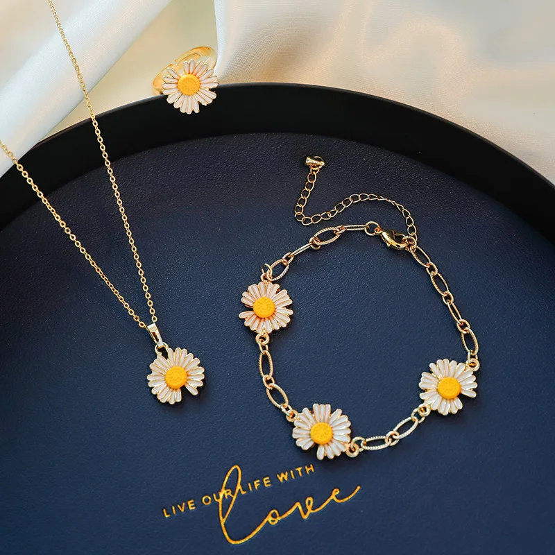 

INS Korean styles Daisy Necklace Cute Daisy Flower Silver Jewelry Set Pendant Earrings Ring Bracelet Necklace Set Women Jewelry