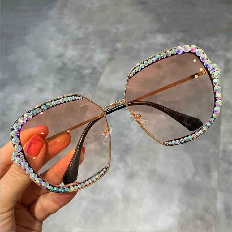 

wholesale oversized diamond studded sunglasses,sexy pink sunglasses,premium sunglasses women Square Eyewear