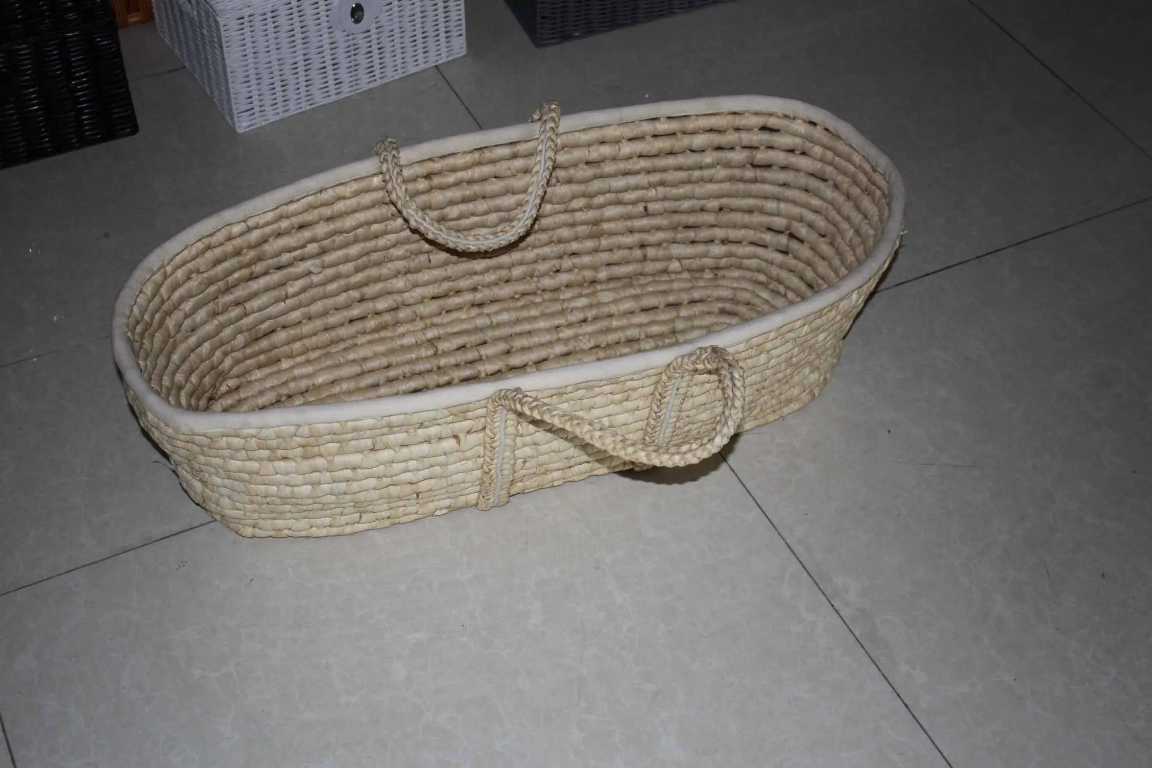 天然玉米外壳编织婴儿篮子/稻草婴儿篮子