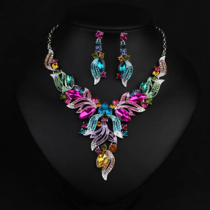 

Collier Femme Retro Statement Choker Necklace Silver Color Crystal Flower Necklaces & Pendants Maxi Necklace Women Collares, 3 different colors avaiable