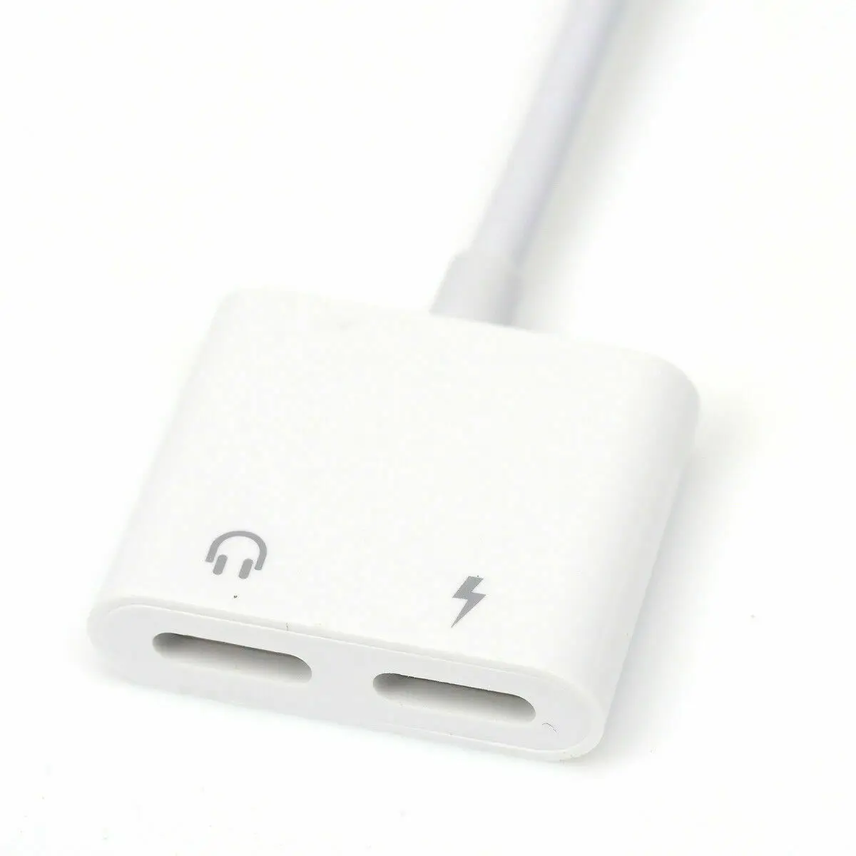 

2 In 1 Headphone Charging Splitter Converter Cable Audio Charger Adapter for iPhone 12, White