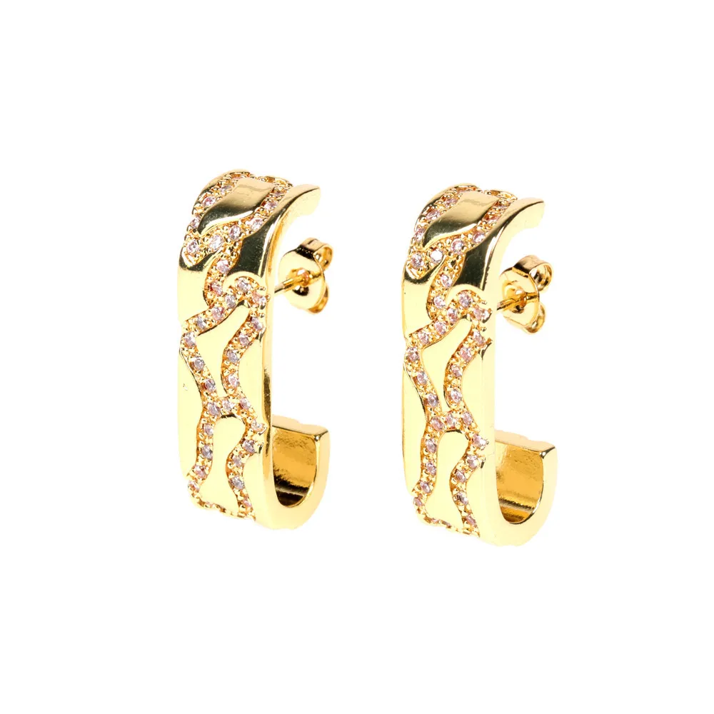 

2021 New Arrival 18K Gold Plated Crystal Paved Curved Earrings CZ Cubic Zircon C Shape Stud Earring