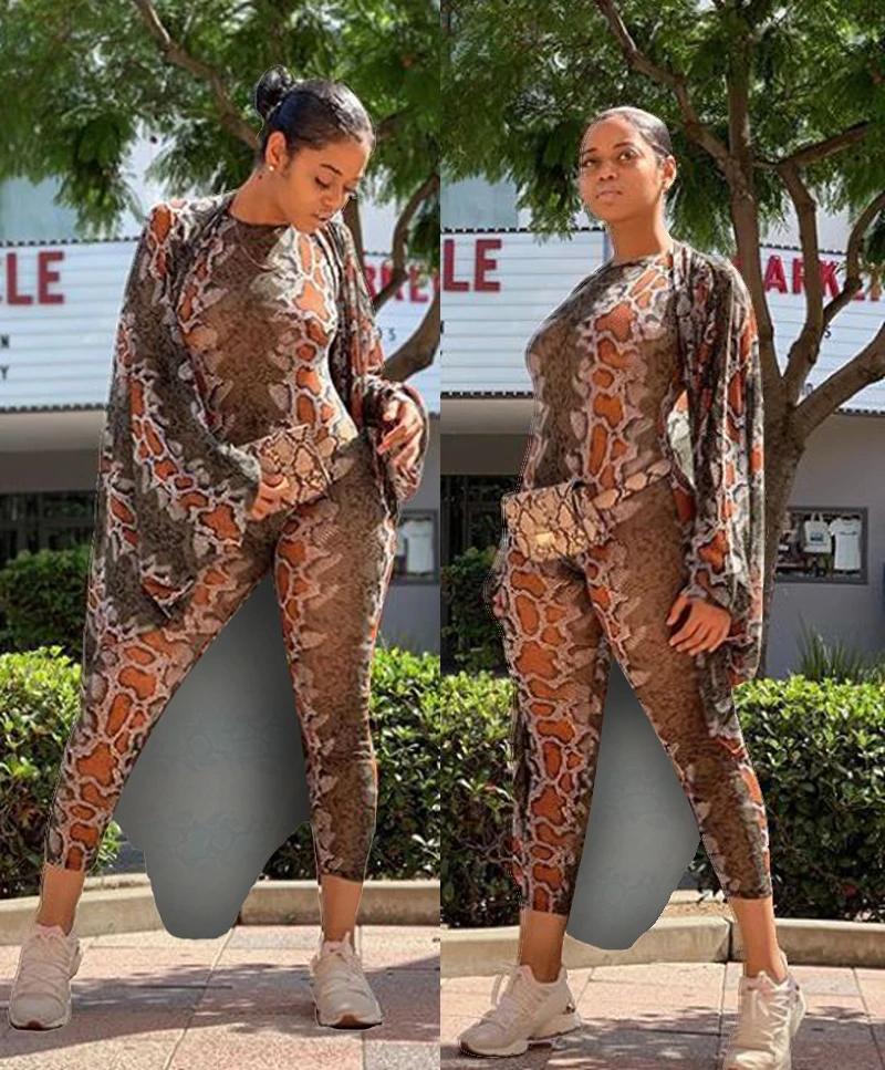 

LZ-705# Foreign trade new spot women's fashion casual jumpsuit cloak snake pattern digital printing two-piece suit