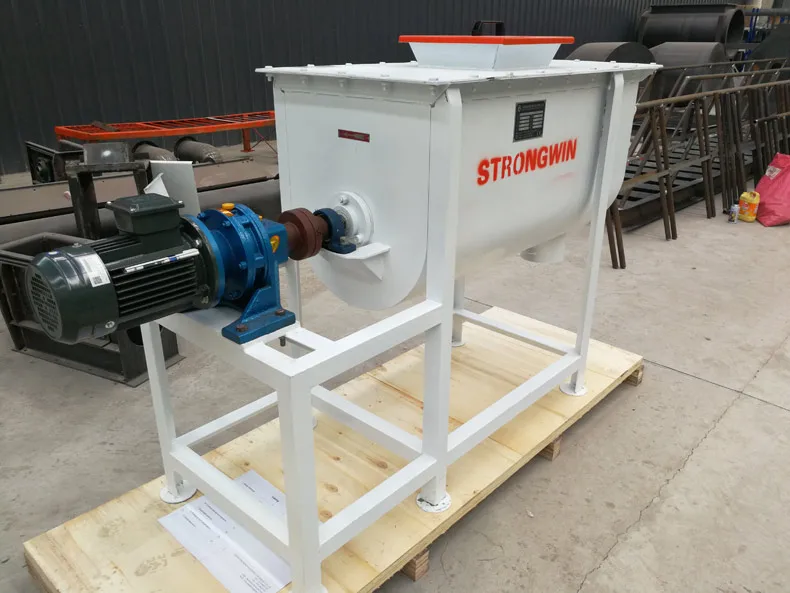 Henan Strongwin Single Shaft Screw Cattle Feed Powder Mixer Machine For