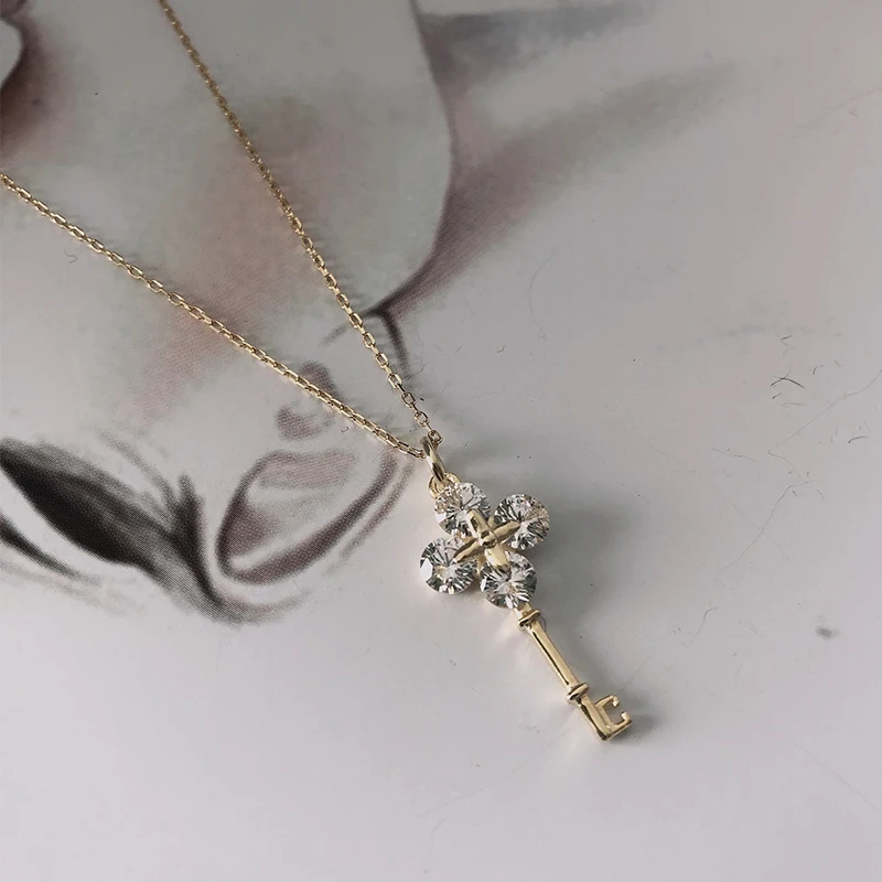 

s925 sterling silver Korean light luxury key temperament set with zircon necklace