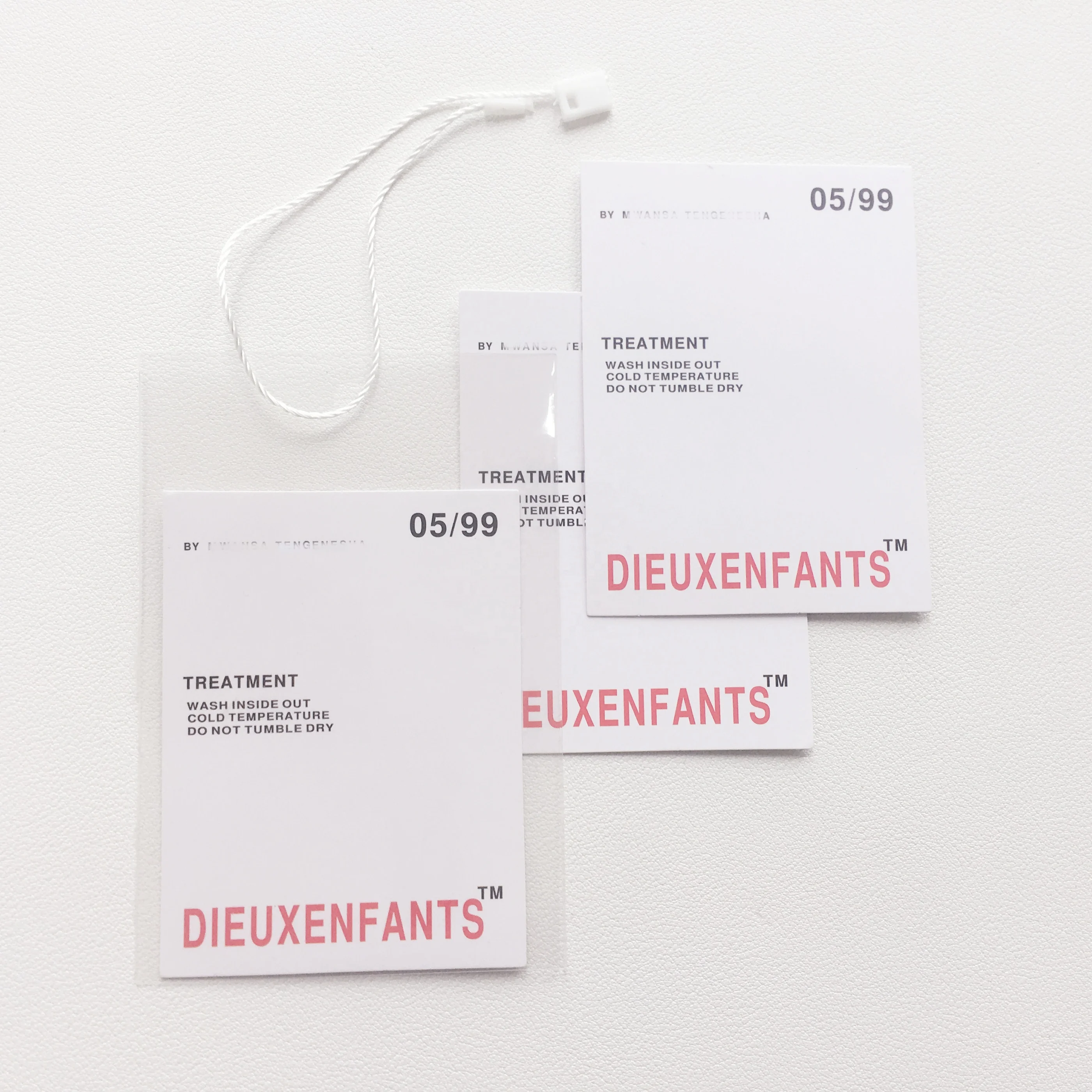 

customized eco-friendly paper gold foil luxury T-shirt hang tag