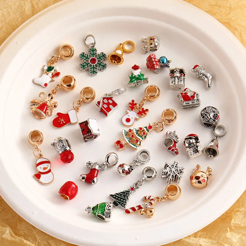 

New electroplating custom cartoon christmas snowflake alloy pendant DIY necklace bracelet pendant charms accessories