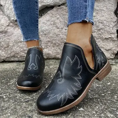 

Fall/winter new style retro women's shoes large pointed toe deep V mouth heel ankle boots for women