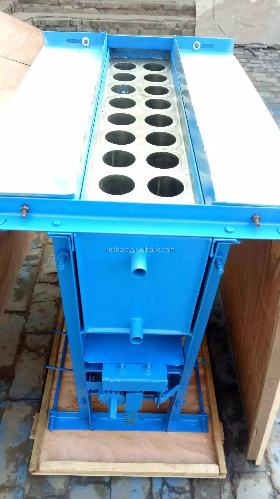 source 菲律宾蜡烛制造机半自动蜡烛制造机 on m.alibaba.com