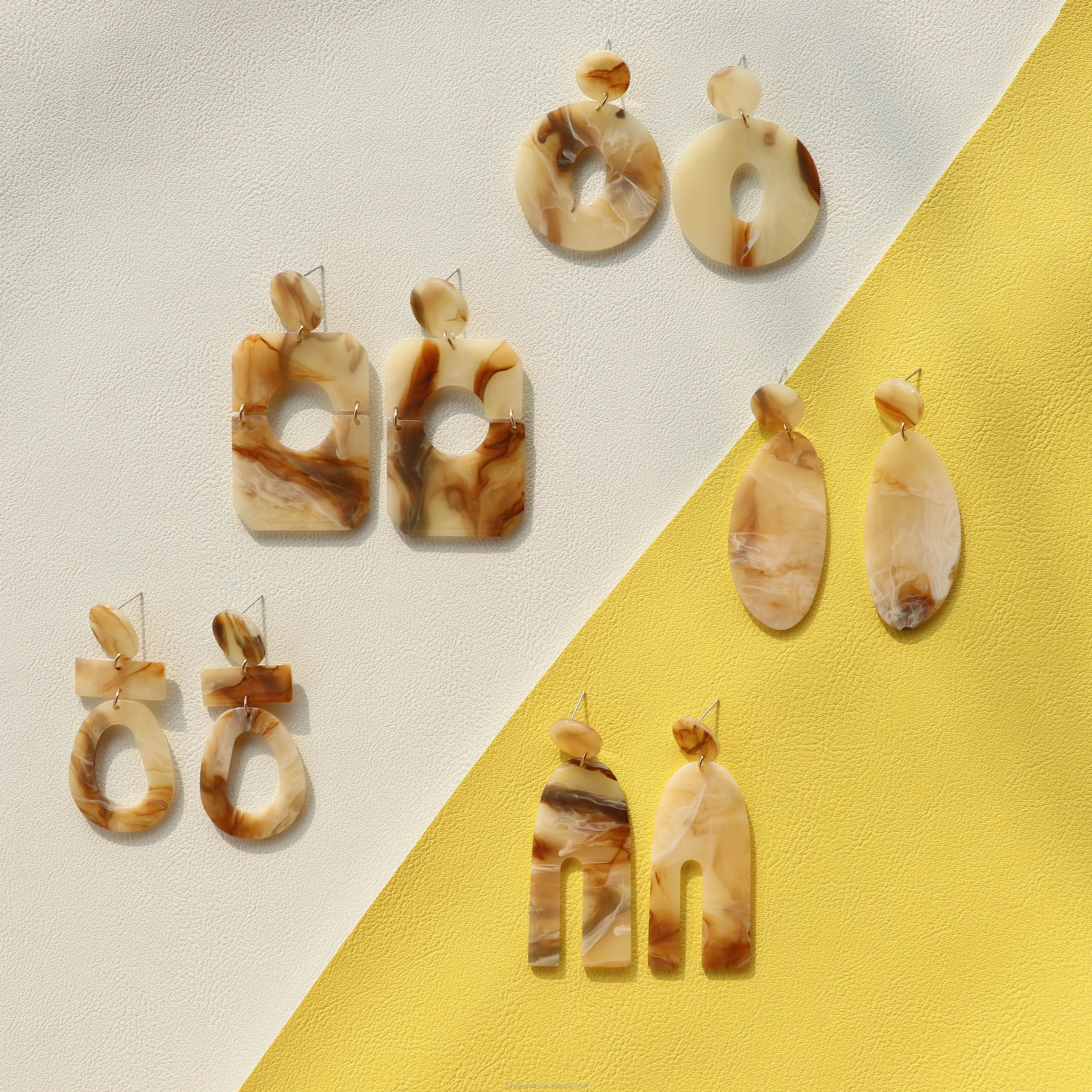 

Korean Acrylic Earrings Jewelry Amber Risen CC Earrings Exaggeration Earrings For Women 2020, Colorful