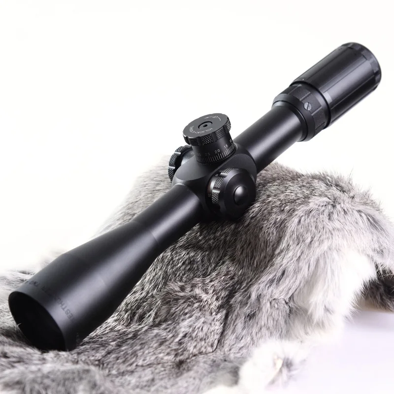 

WESTHUNTER 4-14X44 FFP Long Eye Relief Riflescope Side Parallax Hunting Scope Mil Dot Reticle Optical Sight