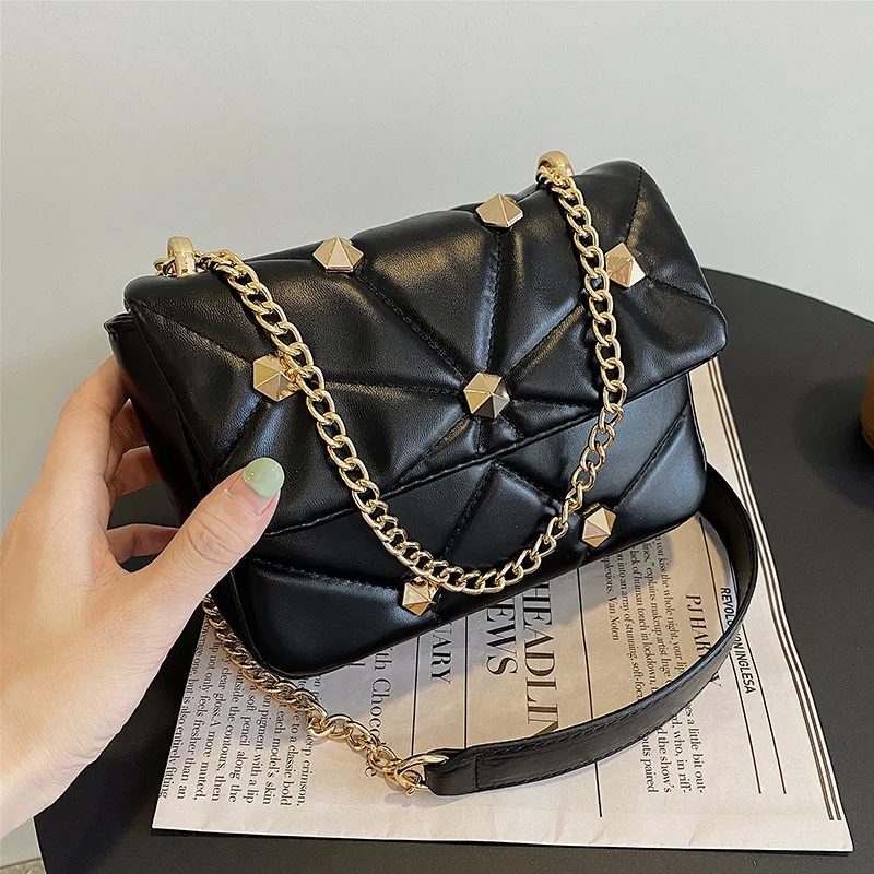 

New Style Bucket Bag with Big Rivets and Rhomboid with One Shoulder and Cross-slung Small Square Bag Fashion Handbag for Women