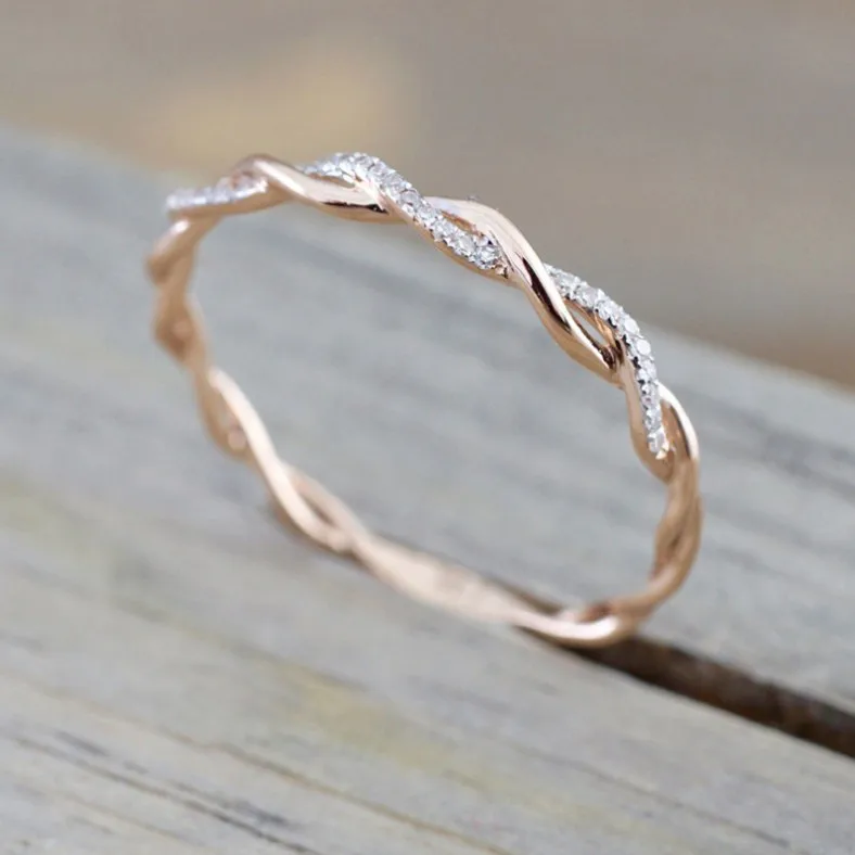 

Manufacturer direct sales diamond twist ring couple ring wedding ring ladies jewelry gift custom zircon party popular