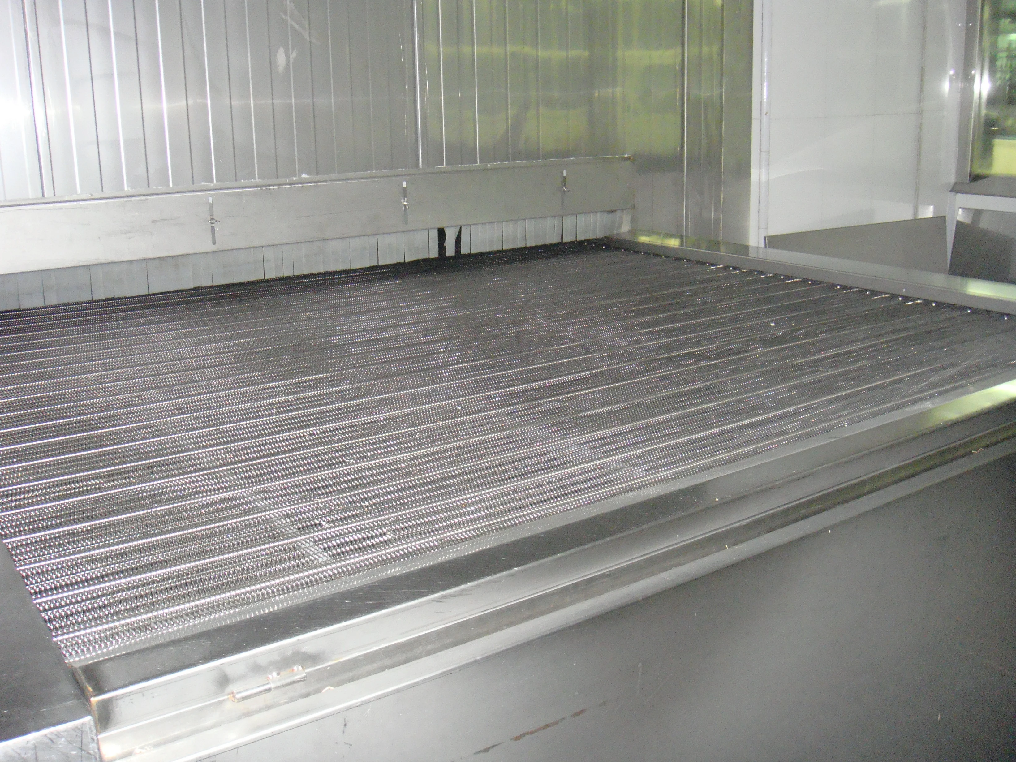 
High quality 1000kg/h IQF tunnel quick freezer for seafood processing 