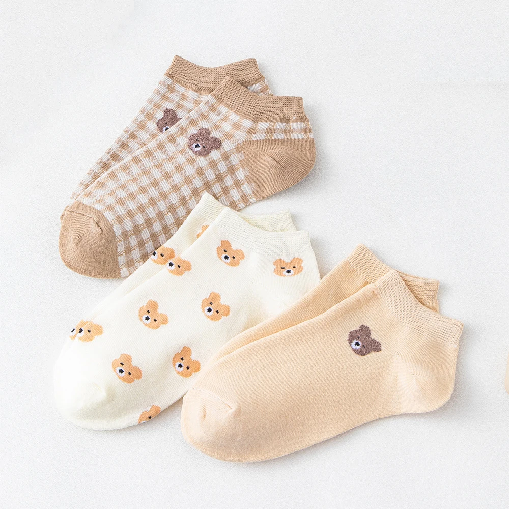 

Ladymate ODM/OEM Calcetines bonitos de algodon Cartoon Bear Sock Cute Animals Girls Short Socks Women Low Tube cute cotton socks