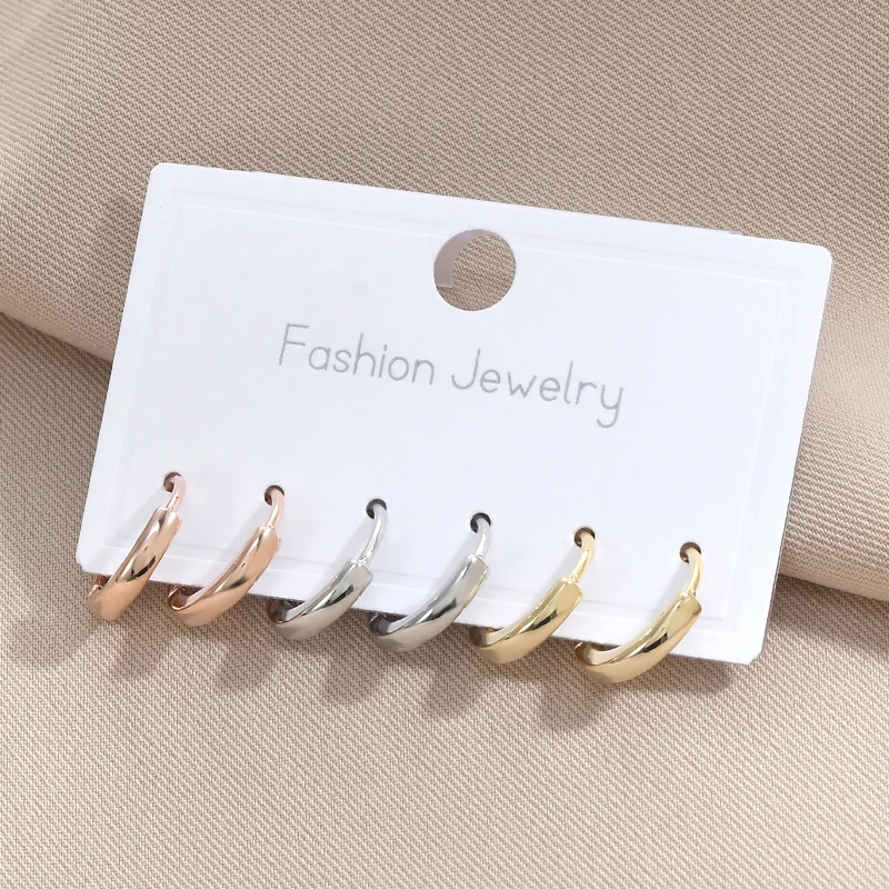 

Three pairs of small and versatile sets light luxury and simple ear buckles