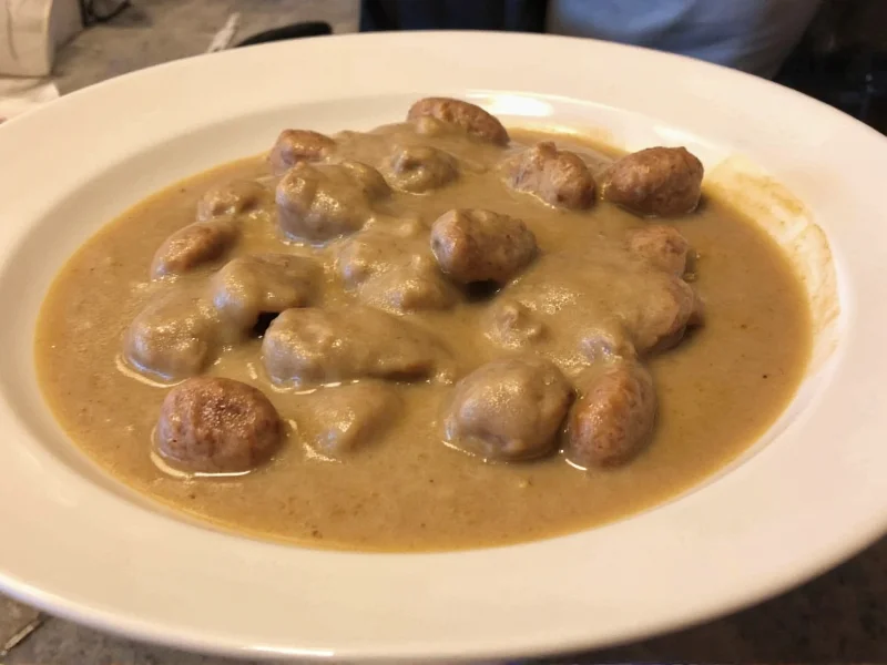 Bratwurstsoße perfekt zubereiten: Handbuch für Geschmack und Konsistenz