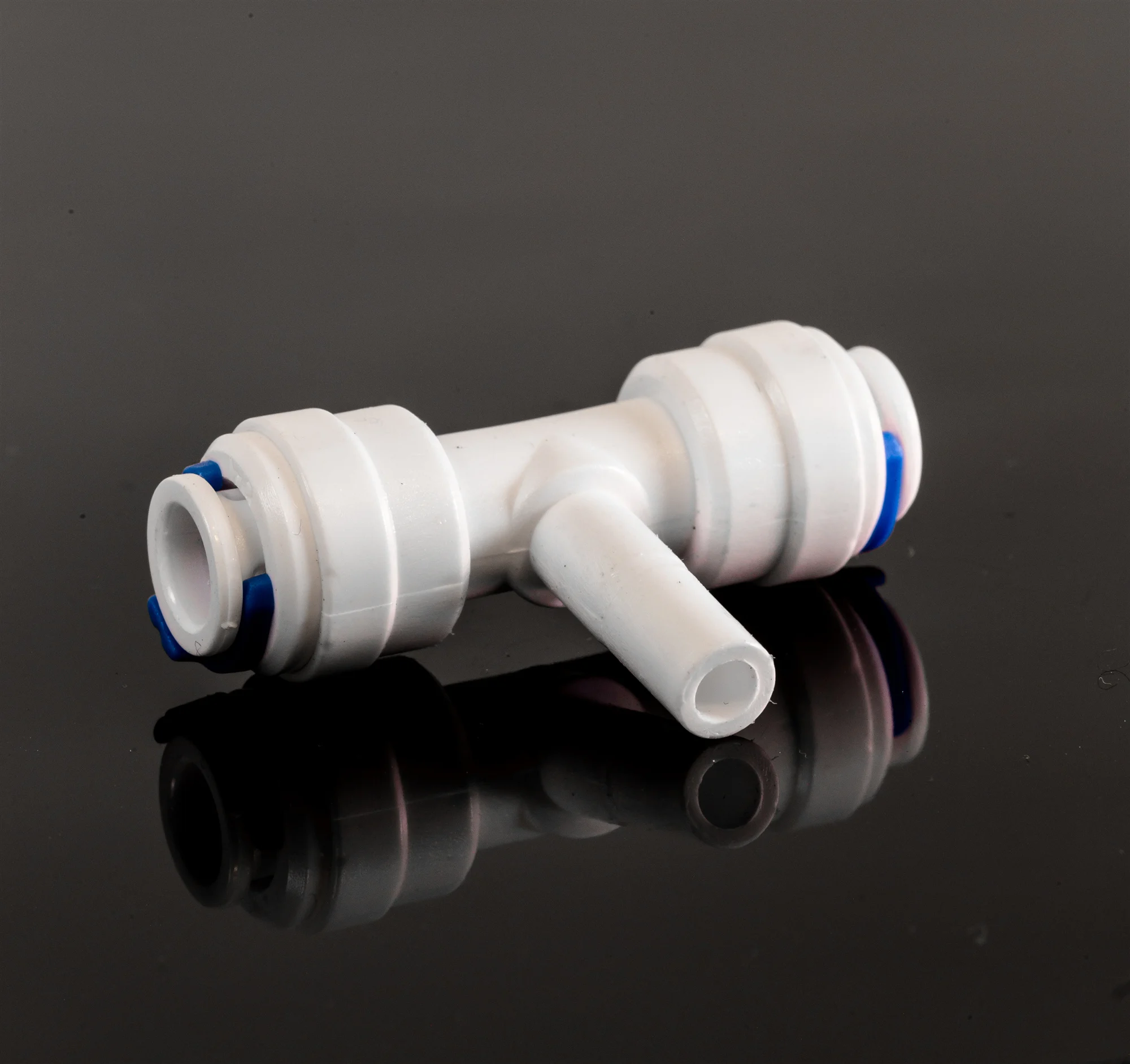 
Quick fitting elbow stem plug in push connector used for RO system 