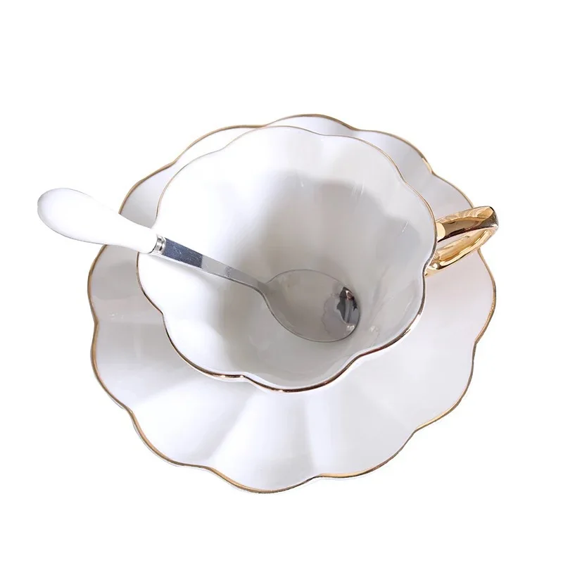 

Elegant Flower Bone Tea Cup Saucer Spoon Set 180ml Ceramic Teacup White Porcelain Coffee Cup Tea Set Cafe Espresso Cup