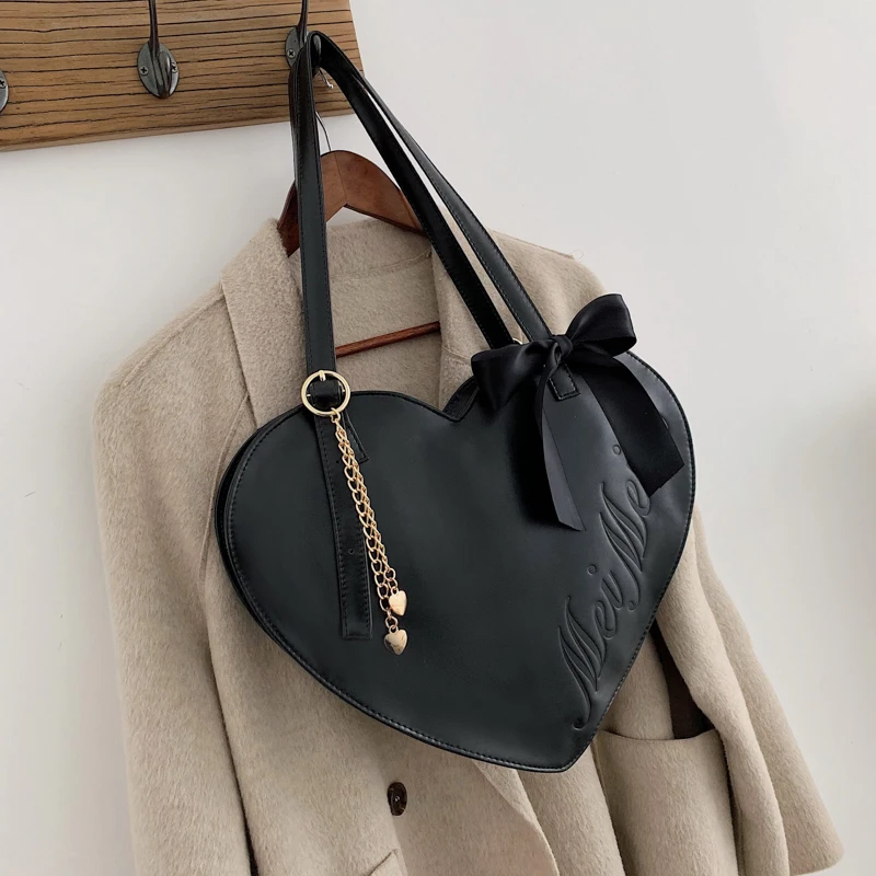 

2019 new fashion heart shape ladies shoulder bag trending charm custom women heart leather hand bag, As picture show
