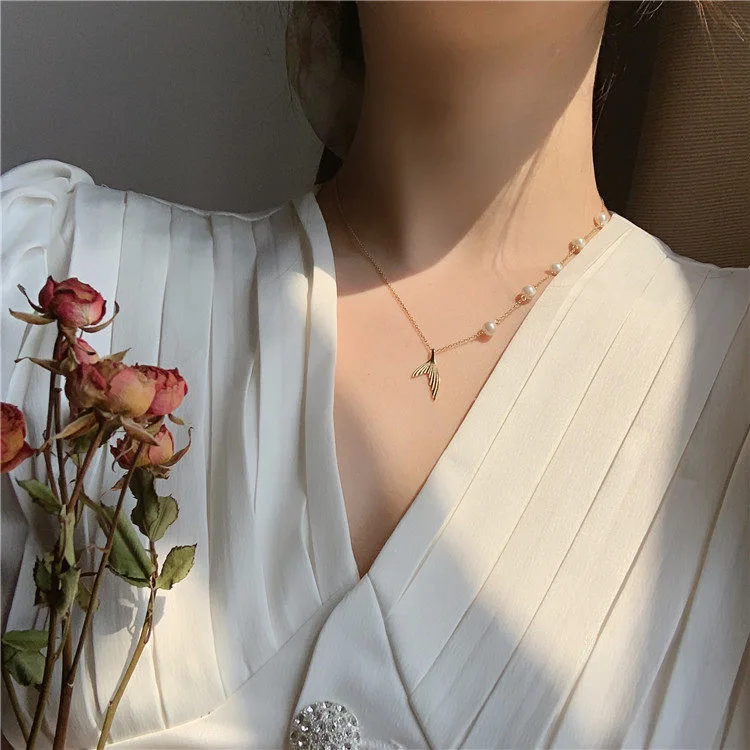 

JUHU New Fashion Can Love Fish Tail Pearl Necklace Women Joker Accessories Necklace