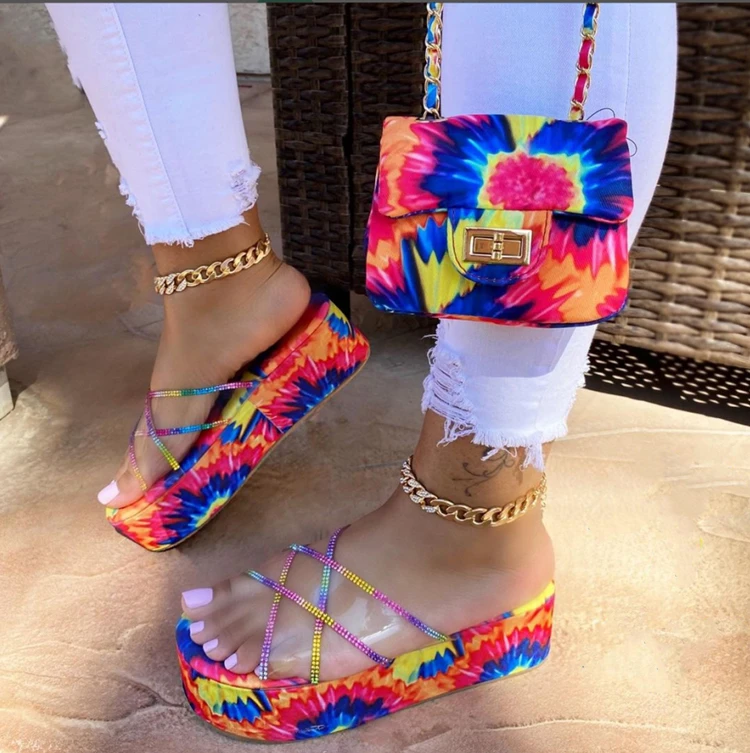 

Thick-soled Sunflower Rhinestone Slippers Foreign Trade Large Size Mid-heel Sandals Summer Fashion Trend shoes