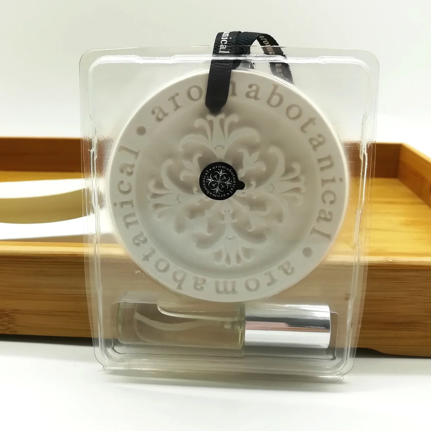 

Car Perfume Ceramic Hanging Car Air Freshener, White