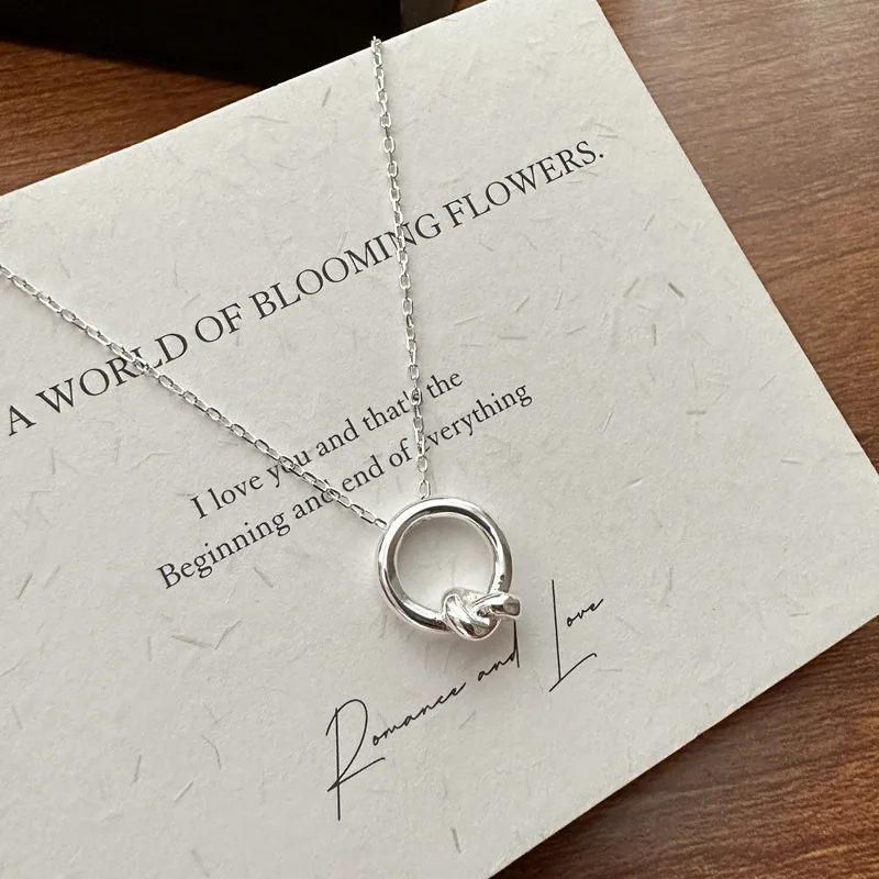 Vintage 925 Sterling Silver Circle Round Knot Pendant Necklace Link Chain Jewelry for Women