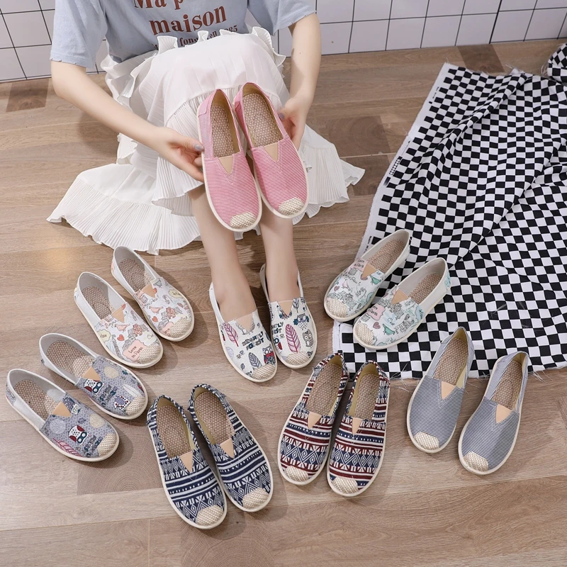 

2021 fashion women's comfortable flat shoes outdoor women's sliding flat bottom Leisure Canvas Shoes Women, 15 colors to choose