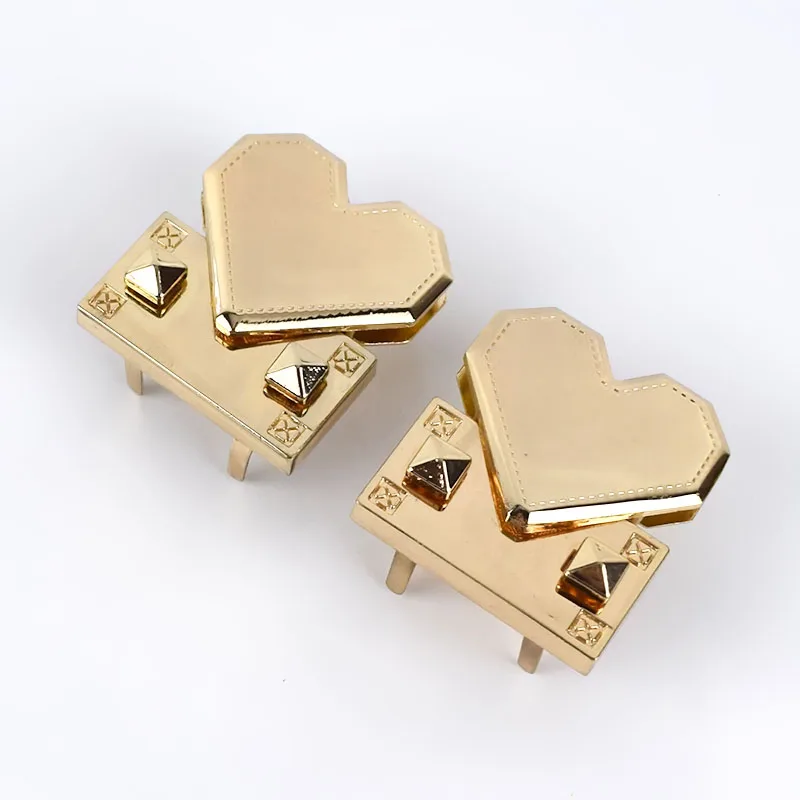 

Meetee BF079 Creative Heart Shaped Alloy Lock Clasp Woman Purse Decor Plug Snap Lock Buckles DIY Bag Parts Accessories, Gold,silver,brass,gun black