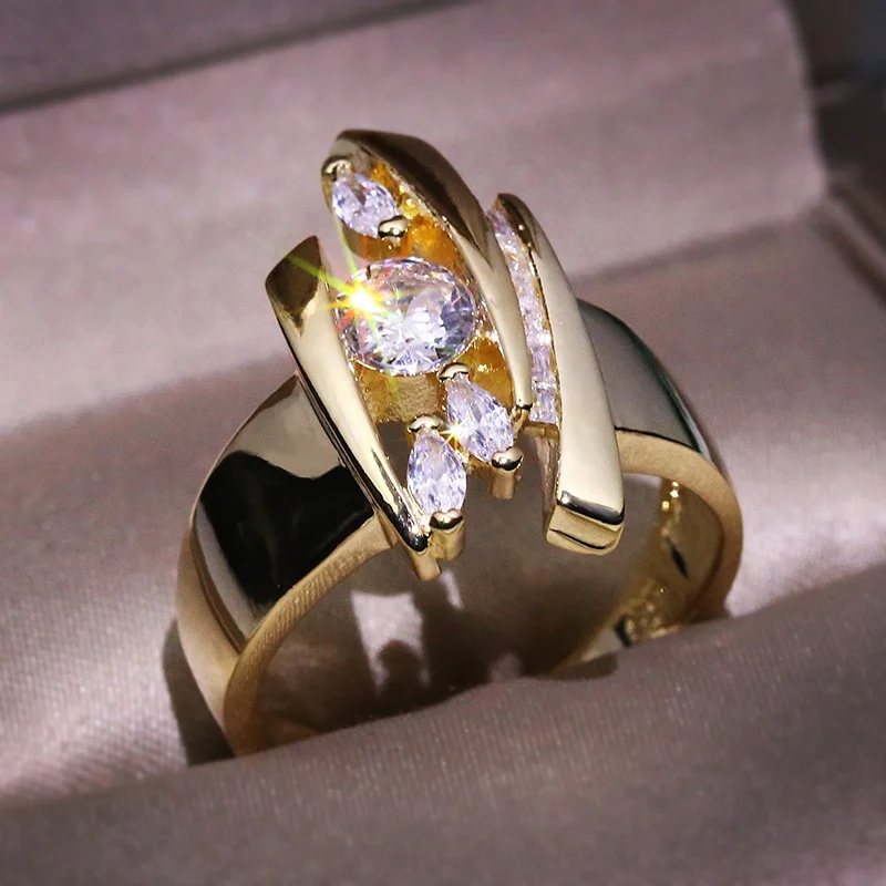 

Luxury Female Geometric Ring With Zircon Vintage Filled Love Finger Ring Fashion Engagement Wedding Rings For Women