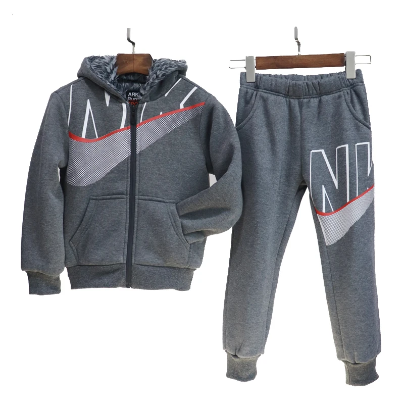 

Factory price ready to ship winter casual sport big logo design 2 piece hoodie jacket 2020 cotton toddler baby boys clothing set