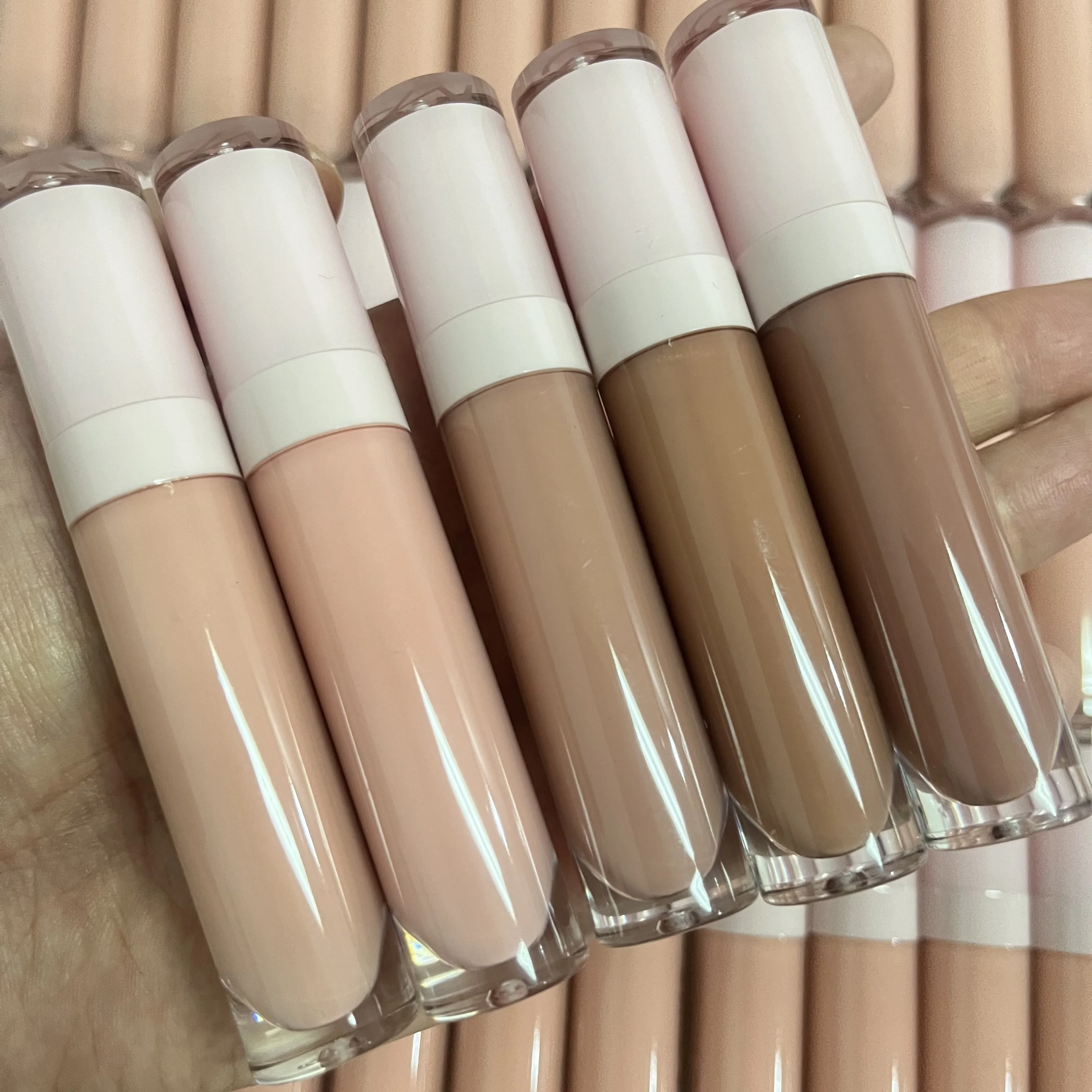 

Custom new lip gloss tube luxury gold vegan 40 color lip gloss private label