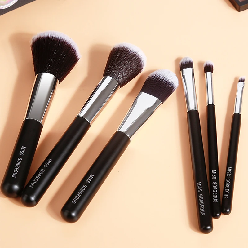 

Guangzhou Professional 2020 Makeup Brush 6 Pcs Makeup for Beauty Private Label Acceptable Nylon Warmly Welcomed 2-5 Working Days