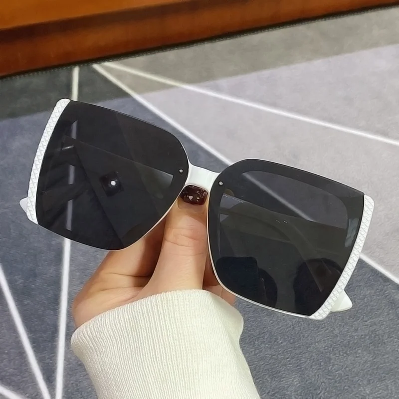 

2021 Wholesale Newest Women Shades Sun Glasses Oversized Square Sunglasses