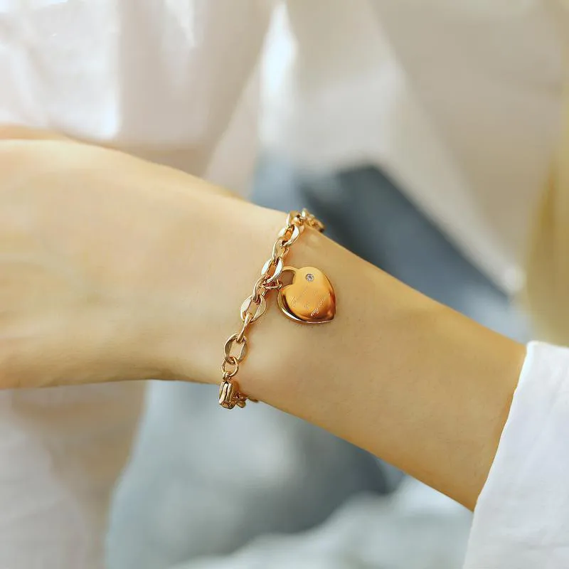 

HongTong 2021 Hot Sale Love Heart Stainless Steel Bracelet Female Design Sense Peach Heart Letter Hand Jewelry, Picture shown